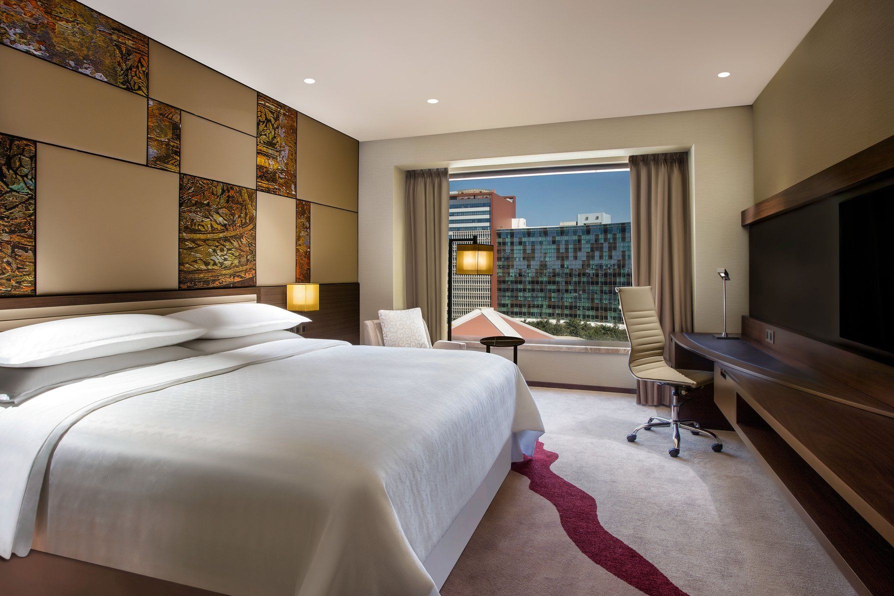 King Deluxe Guest Room