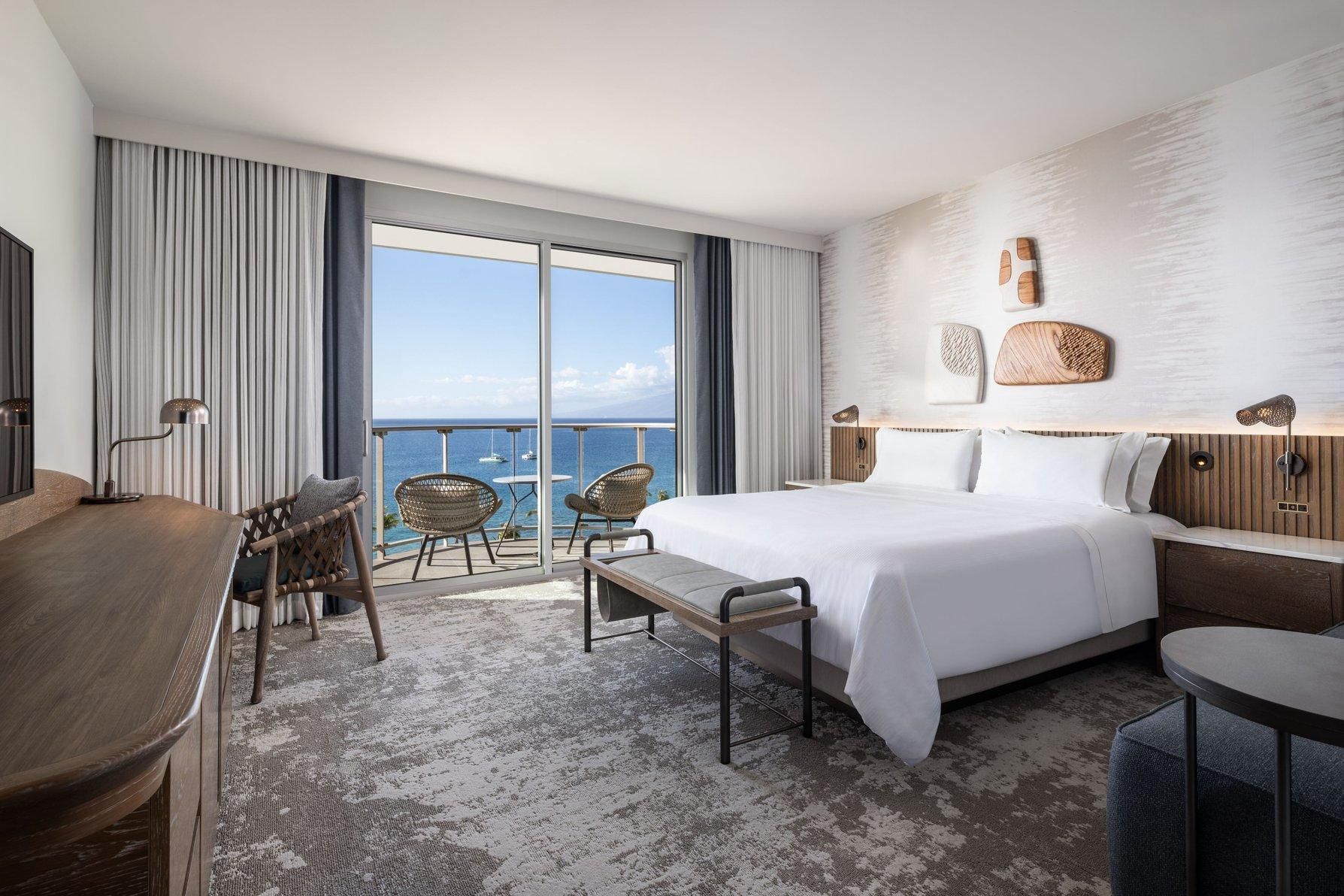 Kukahi - Superior, Guest room, 1 King, Ocean view, High floor, Balcony