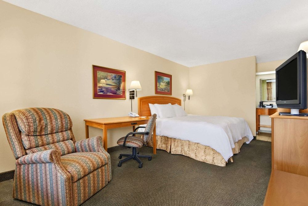 Room, 1 Double Bed, Accessible, Non Smoking (Mobility)