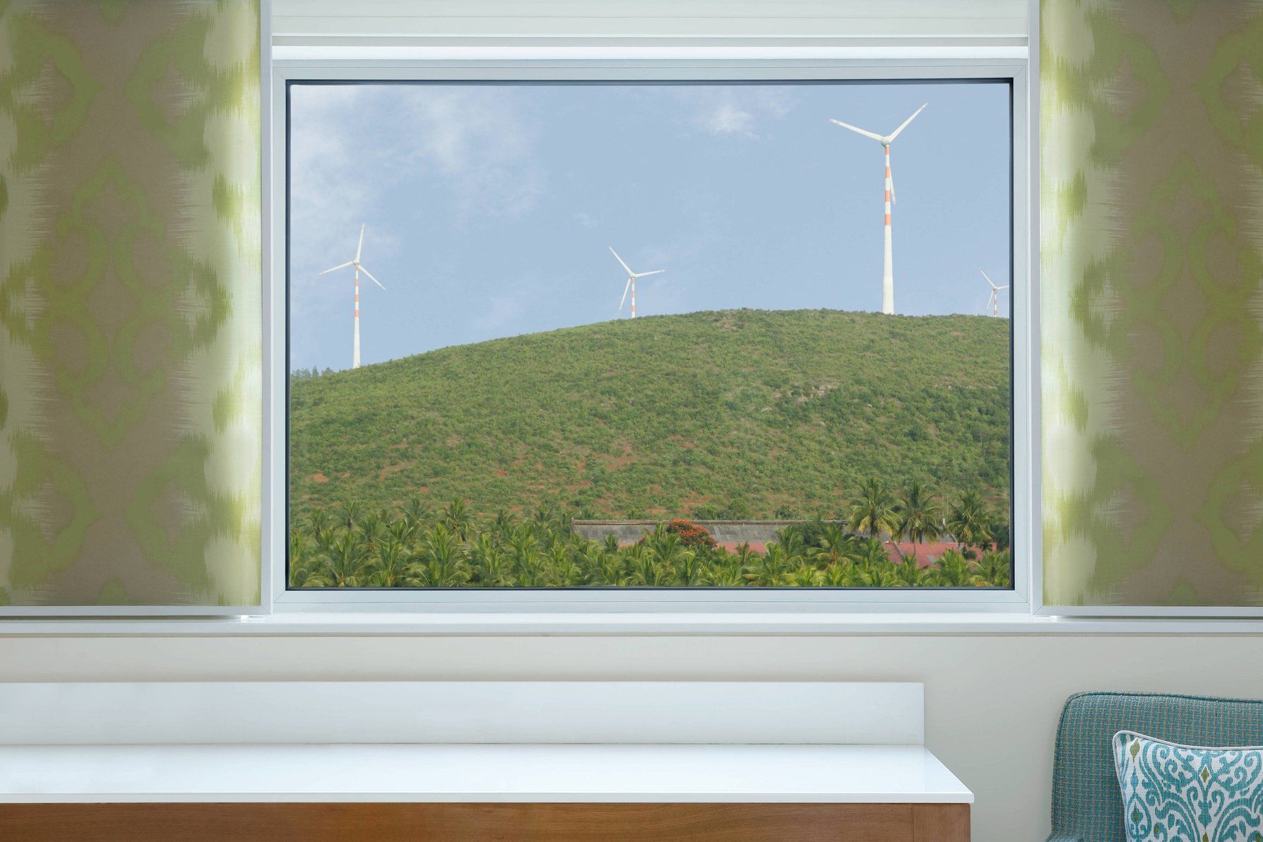 Guest Room - Mountain View