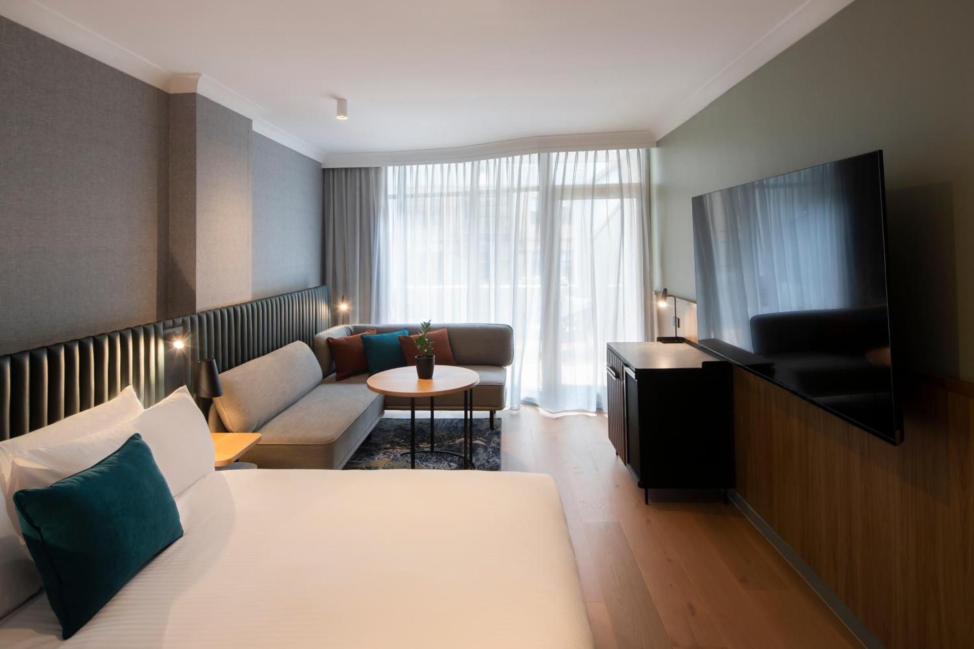 Superior King Room with balcony