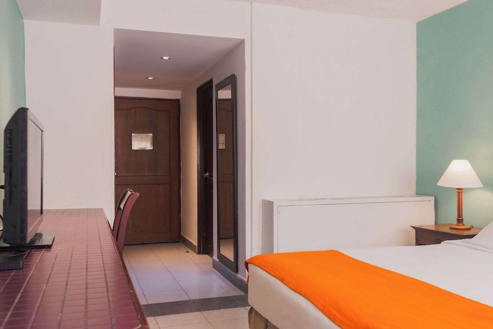 Hotel Faranda Express Puerta Del Sol Barranquilla, A Member of Radisson Individuals Room, 1 King Bed, Non Smoking