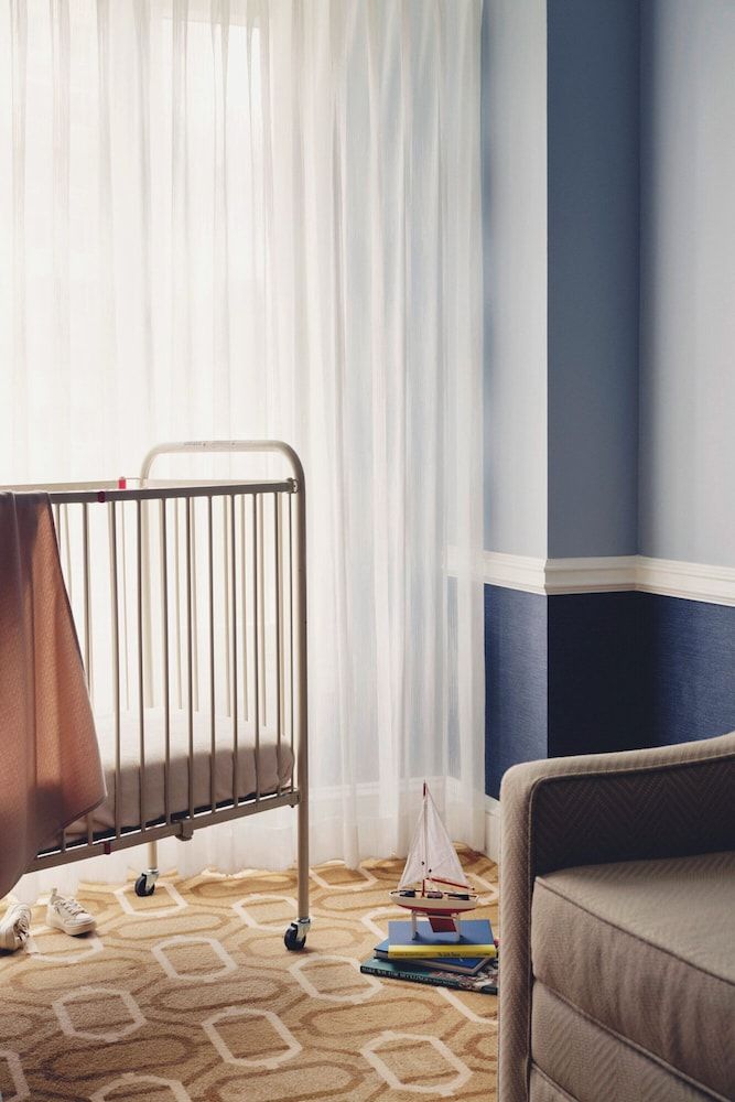 Boston Harbor Hotel Superior Room, 1 King Bed, City View 6