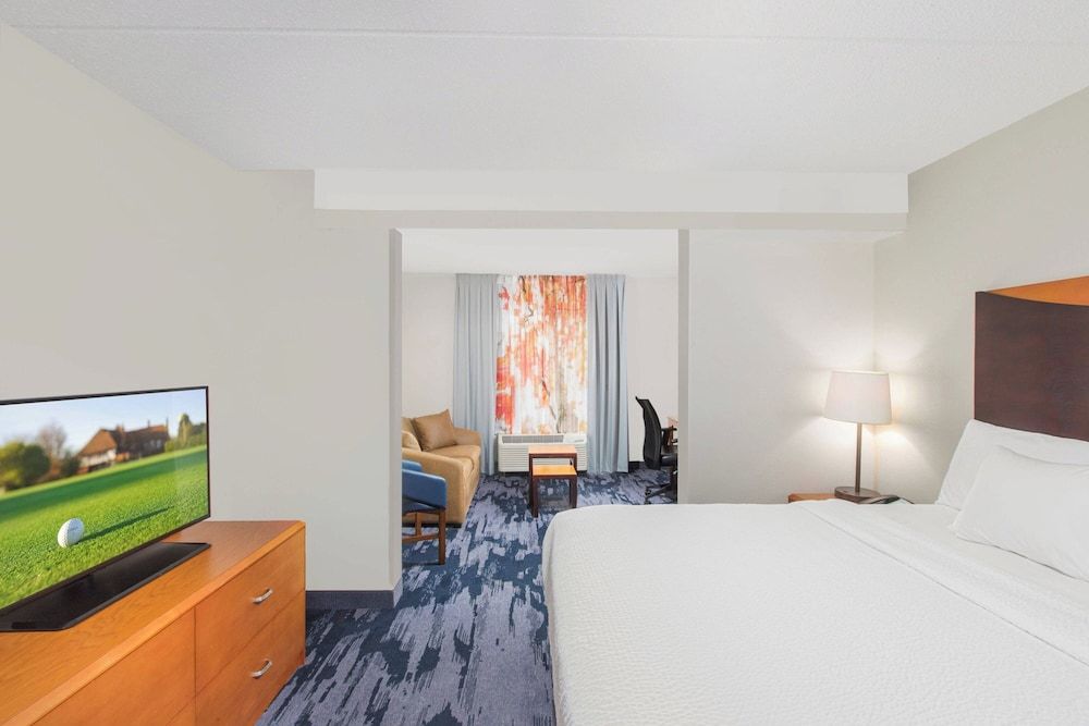 Suite, 1 Bedroom (Mobility Accessible, Roll-In Shower)