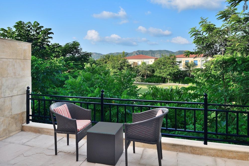 The Westin Pushkar Resort & Spa Grand Villa, 2 Queen Beds, Resort View (Balcony) 5