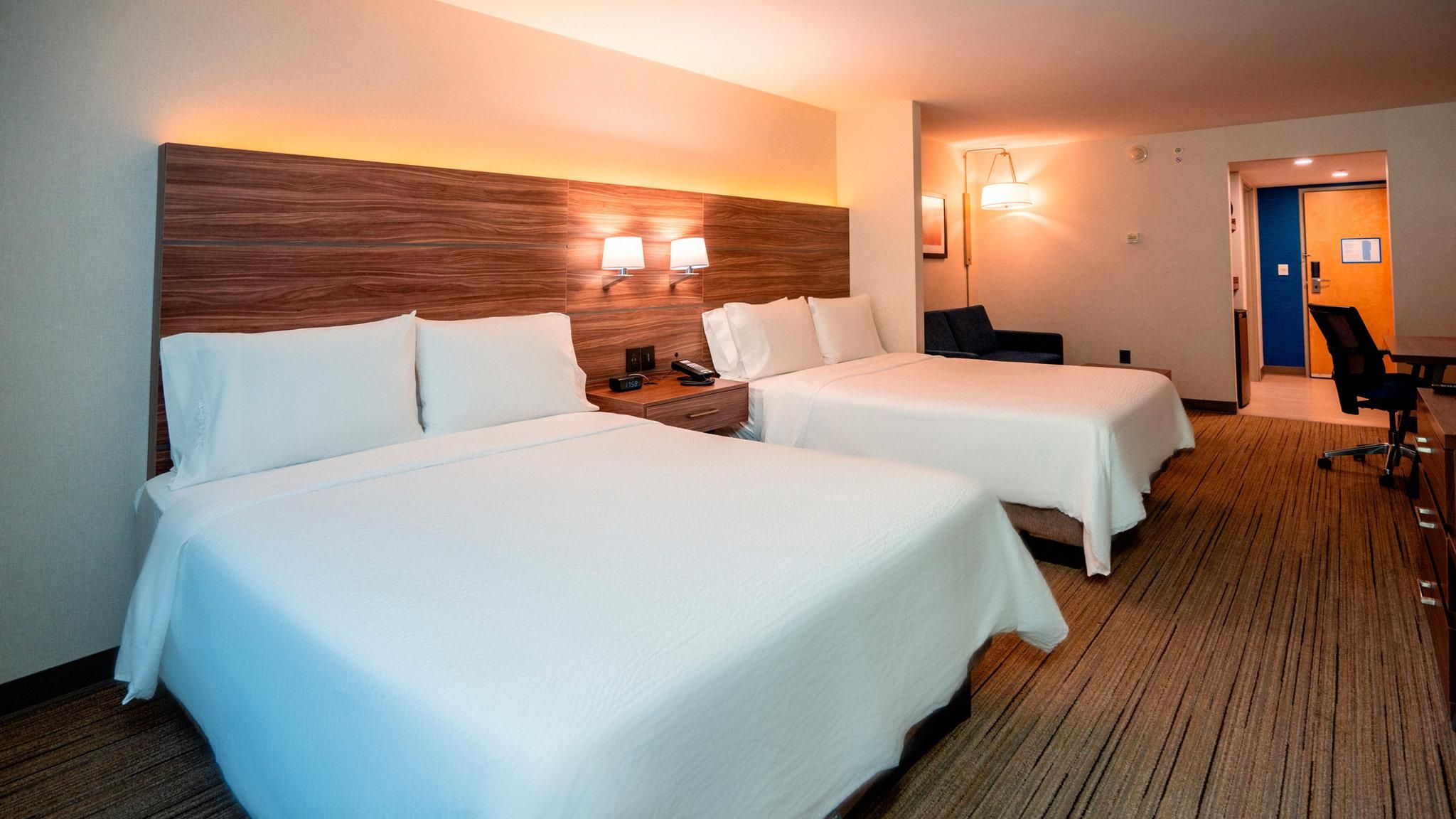 2 Queen 1 Bedroom Suite