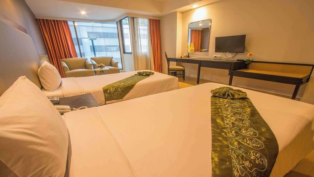 Tai Pan Hotel Superior Room 6