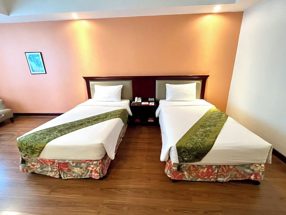 undefined Tai Pan Hotel 7