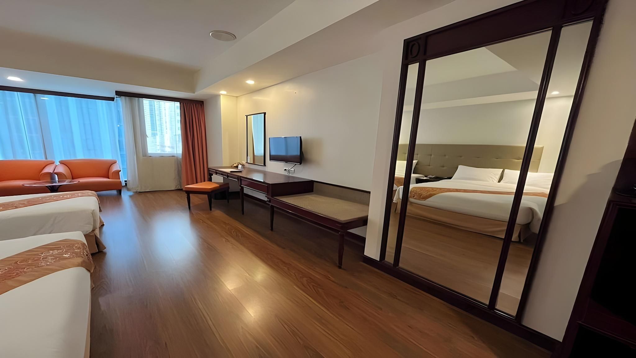 Tai Pan Hotel Superior