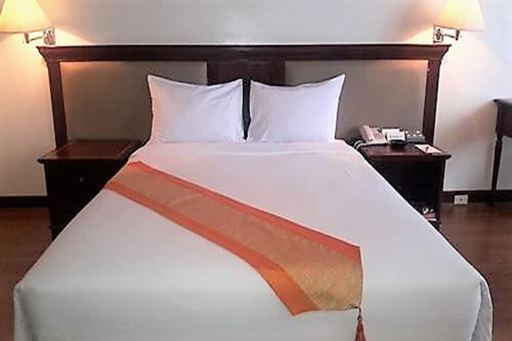 undefined Tai Pan Hotel 10