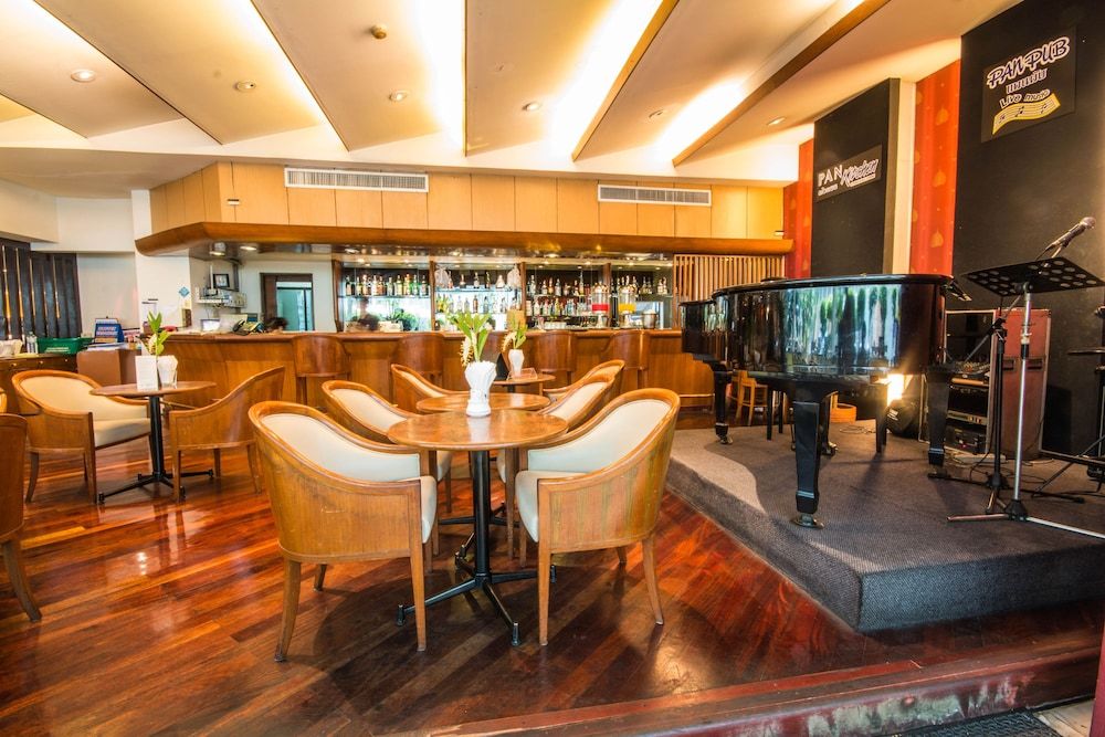 undefined Tai Pan Hotel 4