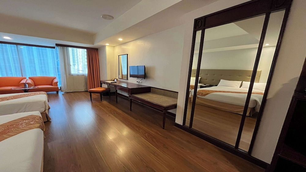 undefined Tai Pan Hotel 3