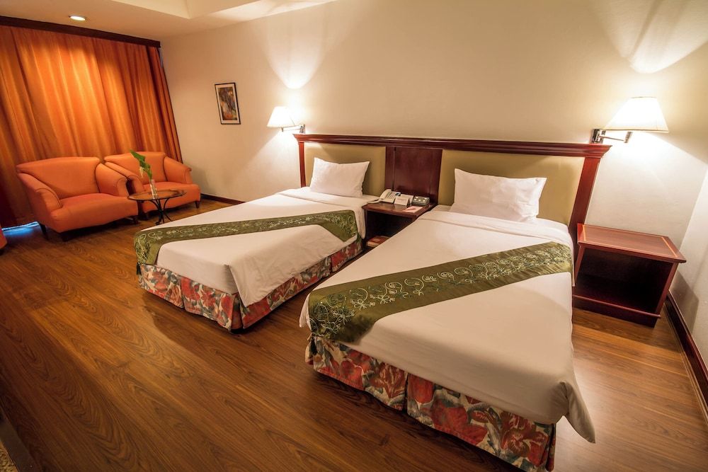 undefined Tai Pan Hotel 5