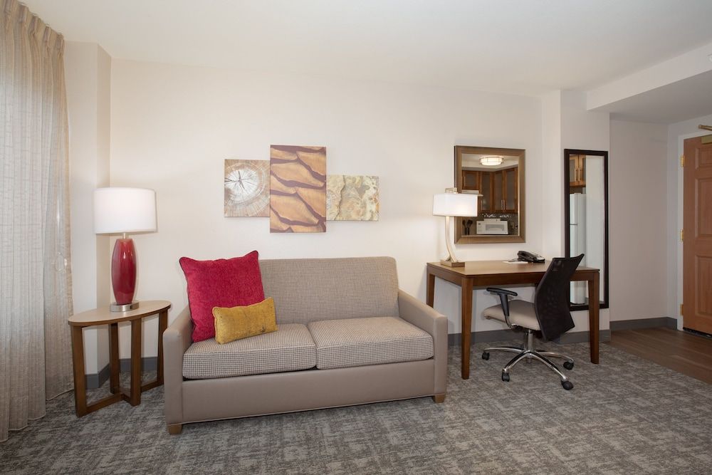 Staybridge Suites Denver International Airport by IHG Studio Suite, 1 Queen Bed, Accessible, Kitchen (Communications) 7