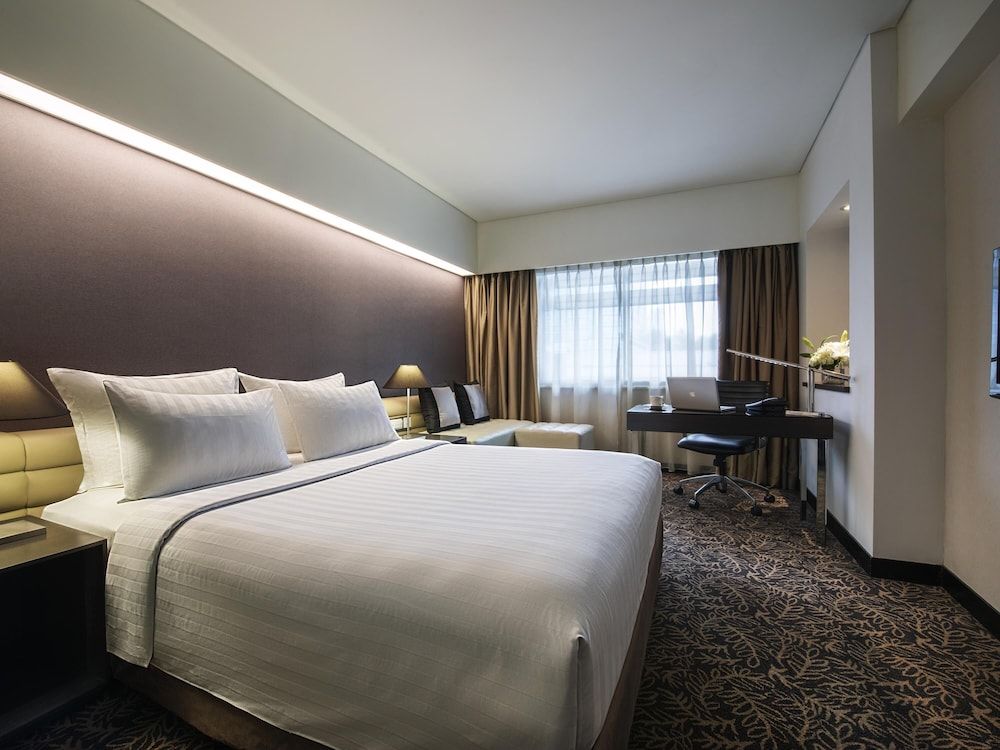 Pullman Jakarta Indonesia Superior Room, 1 Queen Bed