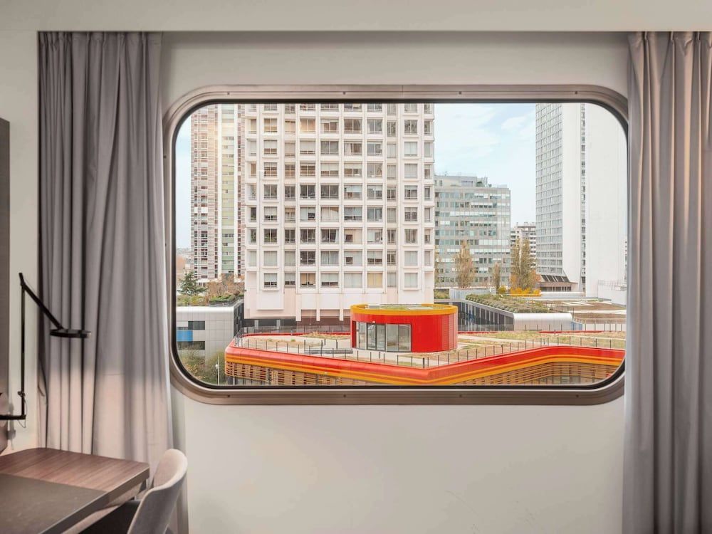 undefined Novotel Paris Centre Tour Eiffel 4