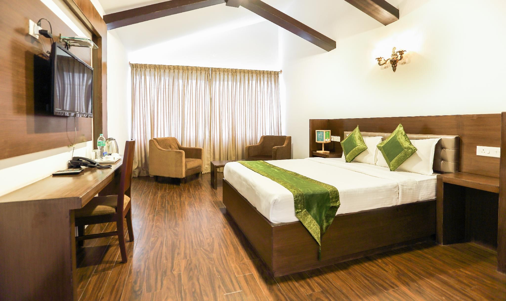 Treebo Skydale Inn & Suites With Mountain View Standard Mountain View 3