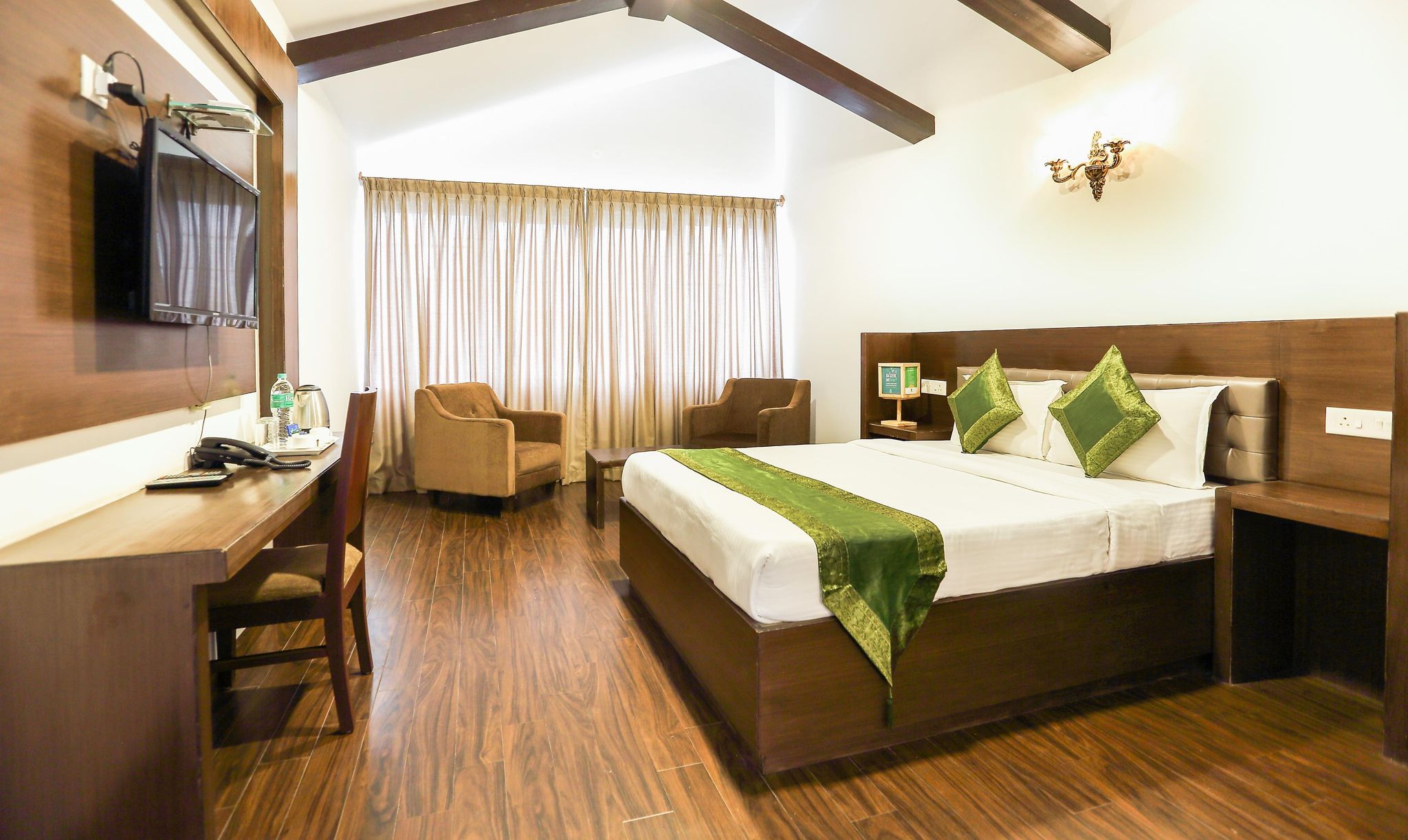 Treebo Skydale Inn & Suites With Mountain View Standard Double Room 2