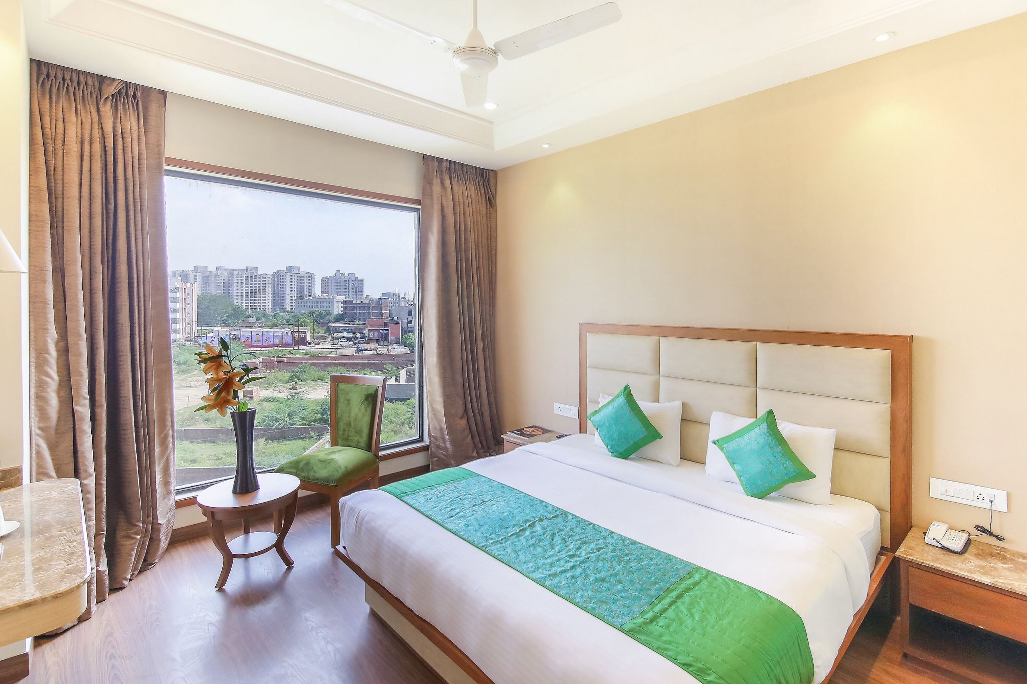 Maple Grand Deluxe Room 12