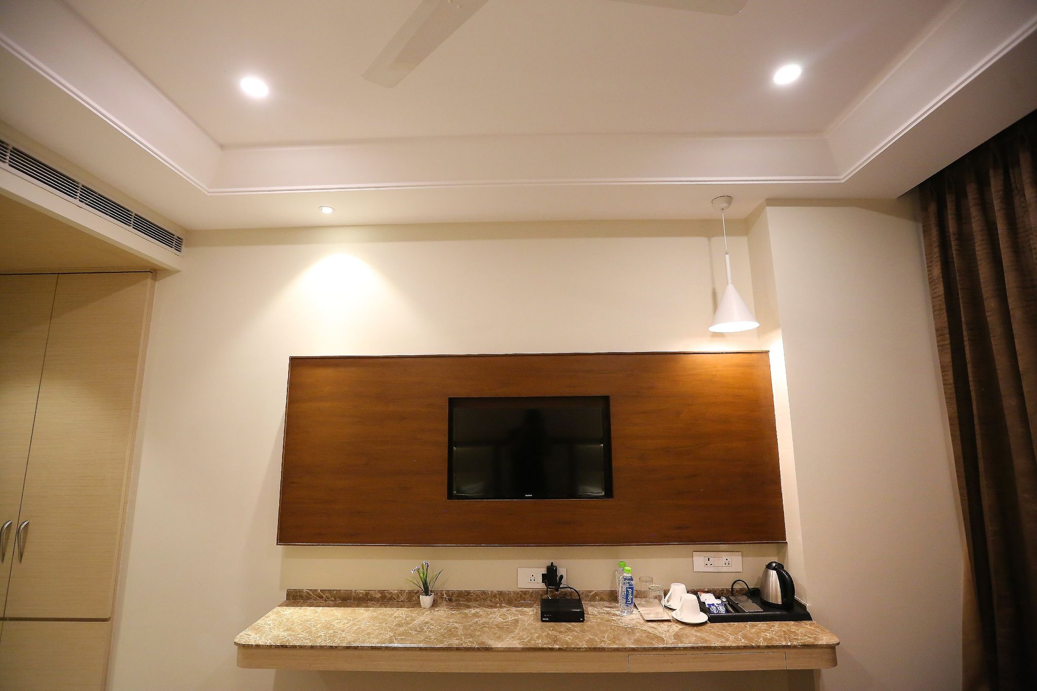 Maple Grand Deluxe Room 19