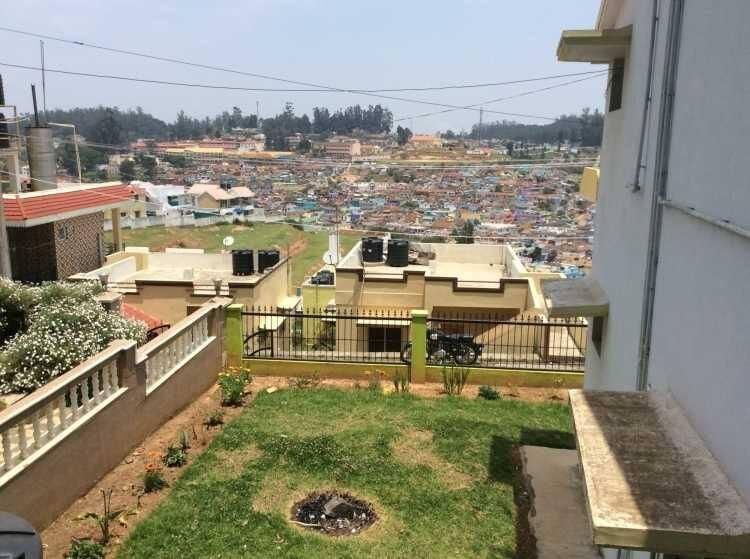 undefined R L Cottage