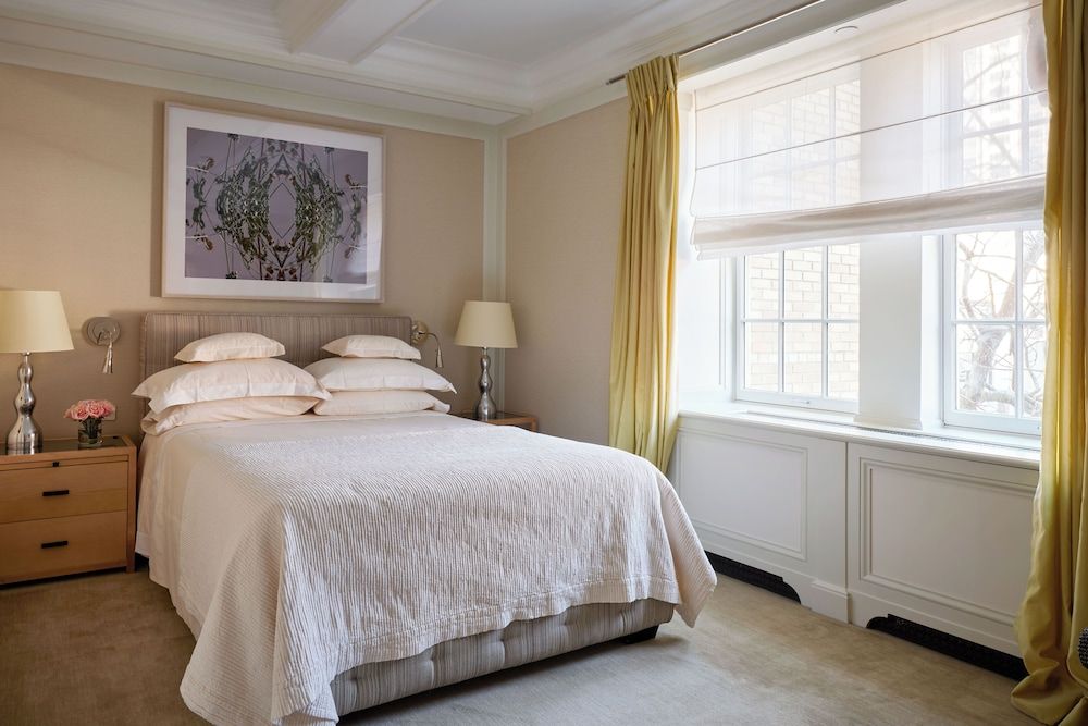 The Mark Superior Courtyard Queen Room 2