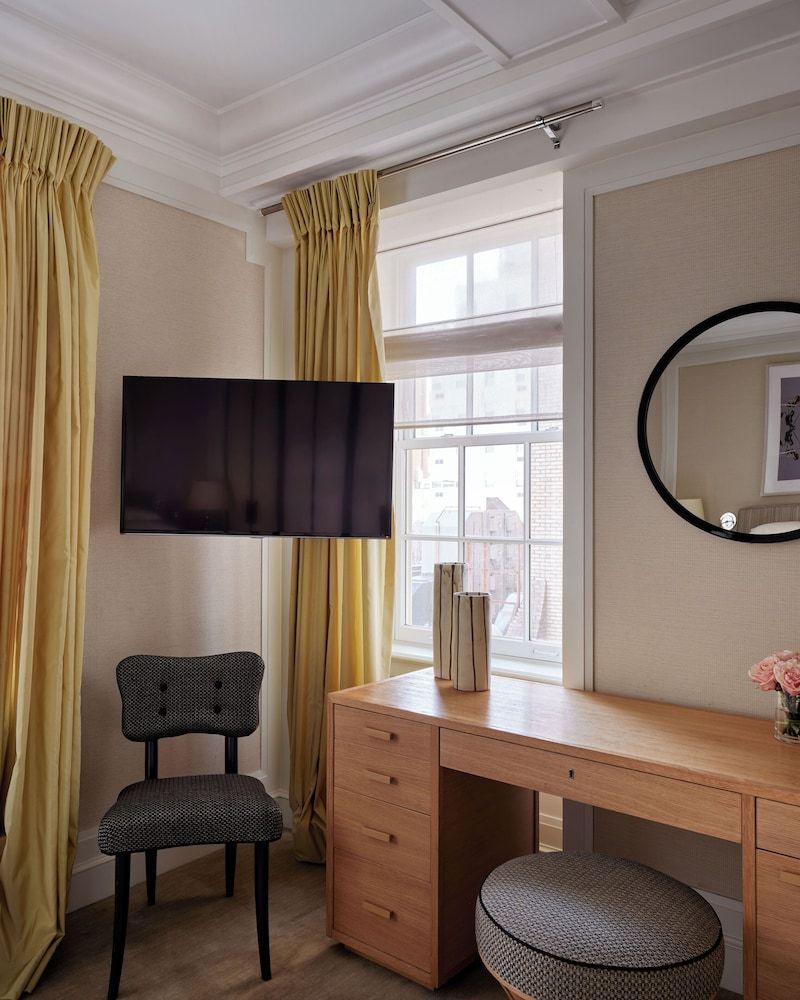 The Mark Superior Courtyard Queen Room 4