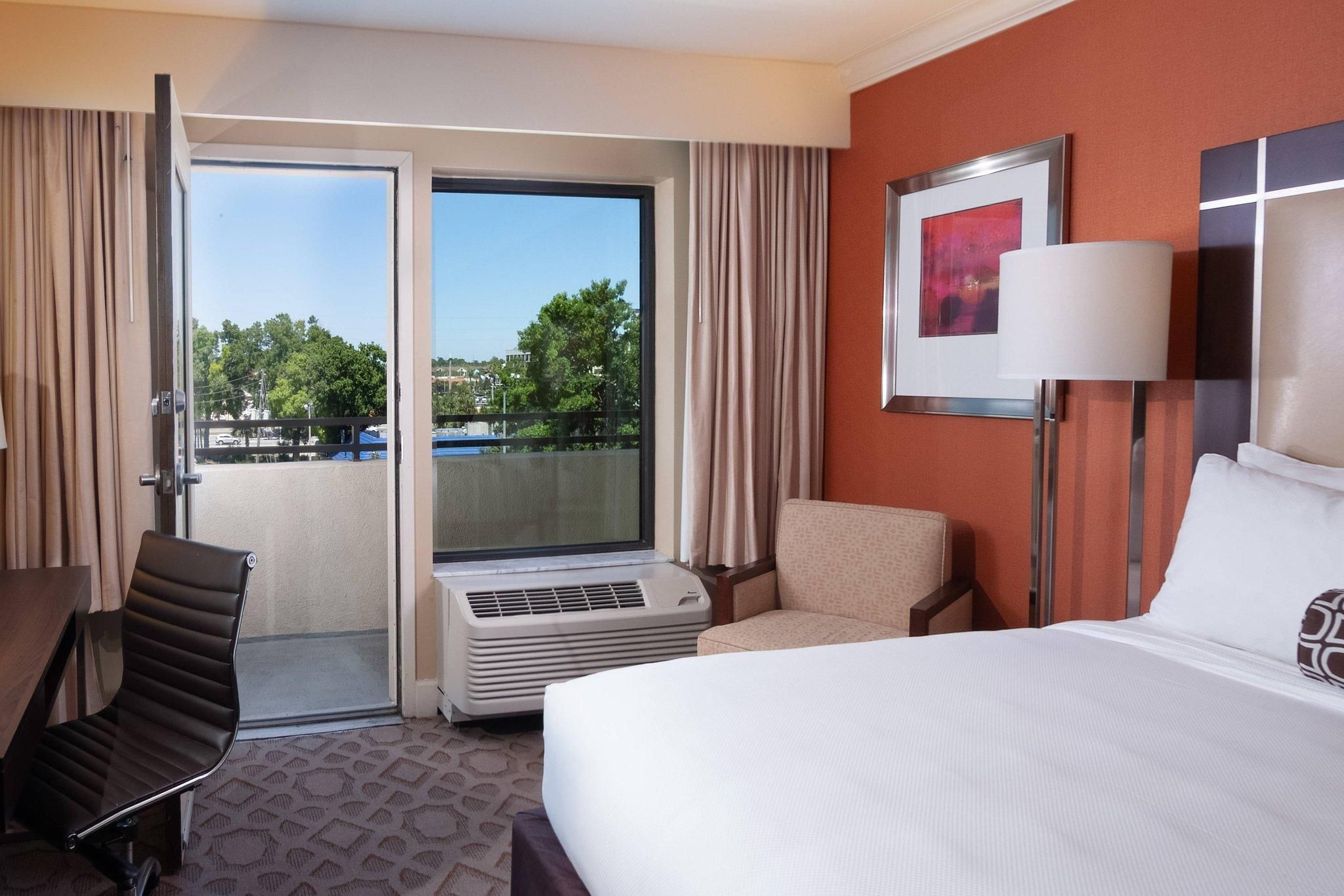 undefined Delta Hotels by Marriott Orlando Lake Buena Vista 2