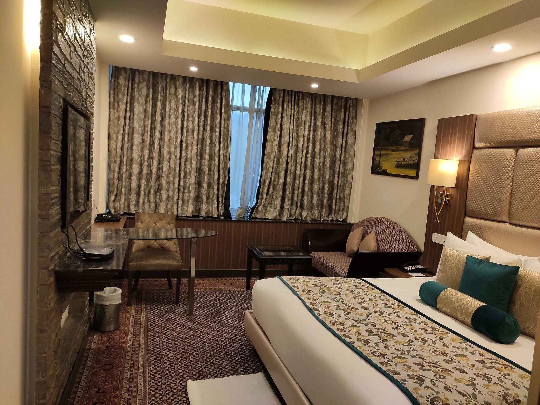 Radisson Srinagar Standard Room 5