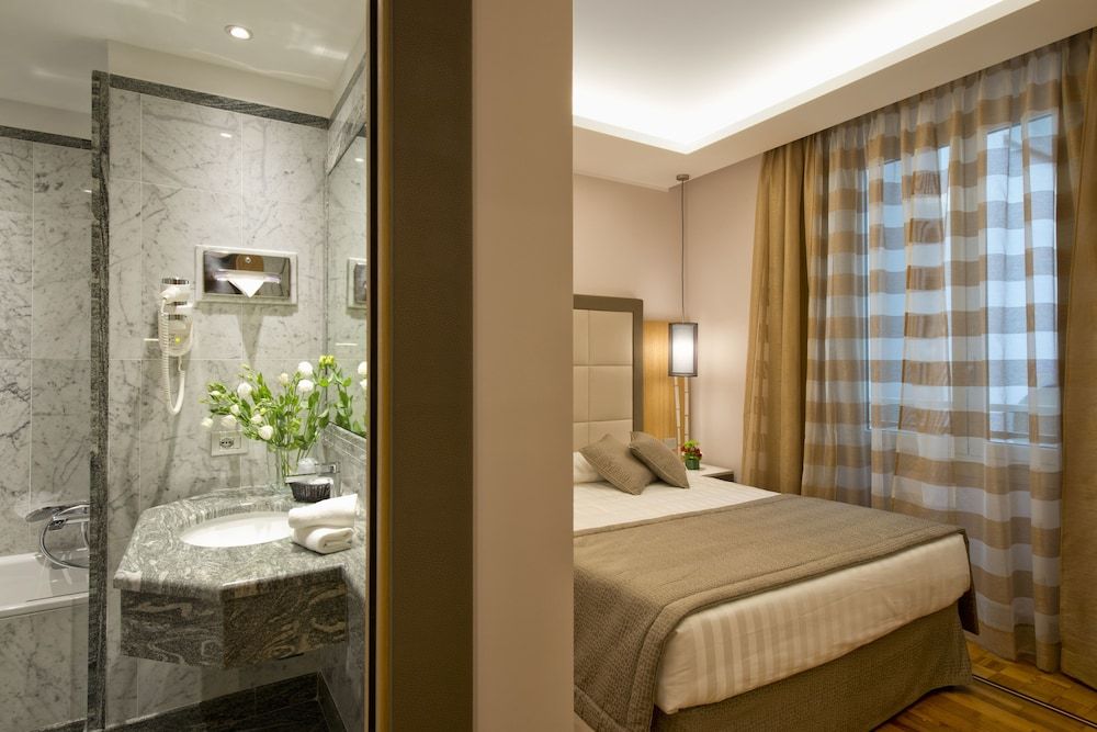 Deluxe Double Room, City View