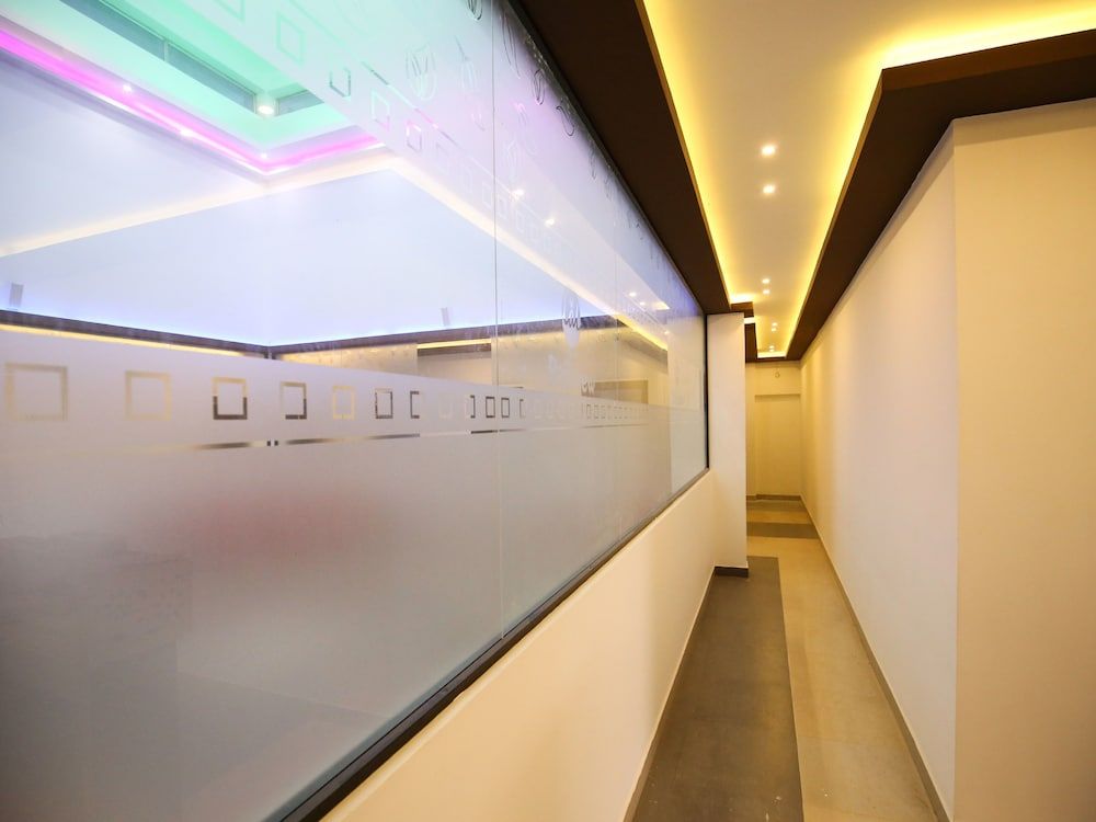 undefined OYO 10152 Rail View Residency 10