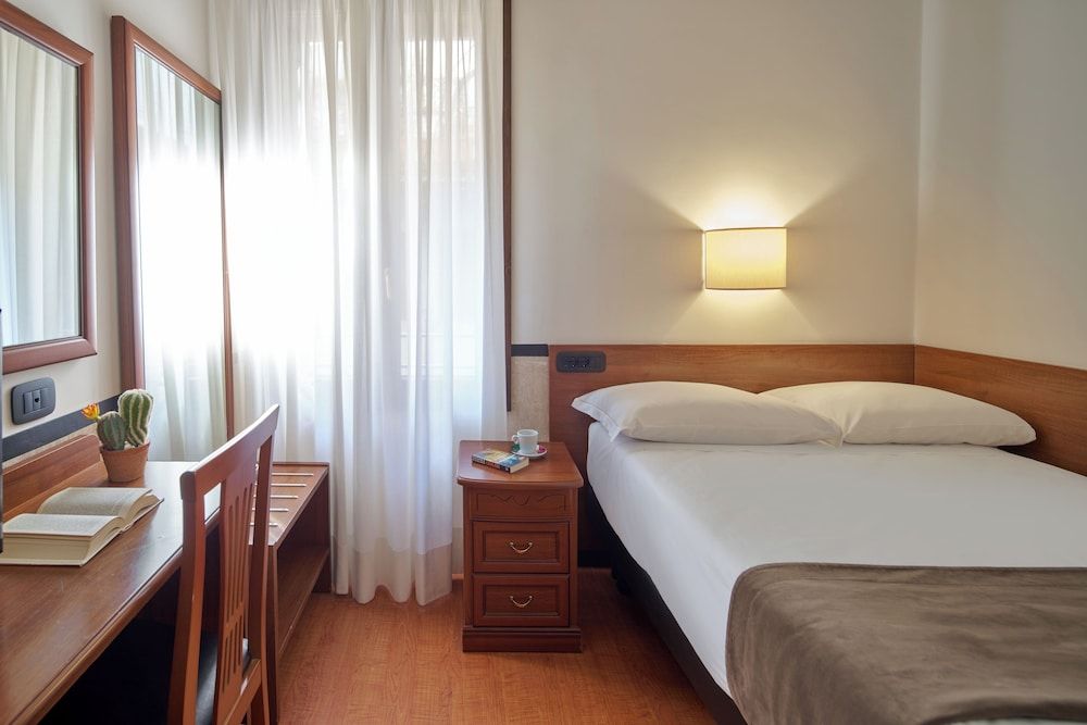 Unahotels Ala Venezia - Adults Only Economy Double Room 3