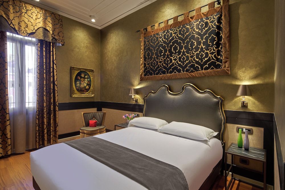 Unahotels Ala Venezia - Adults Only Deluxe Room View, with double bed or 2 single beds 29