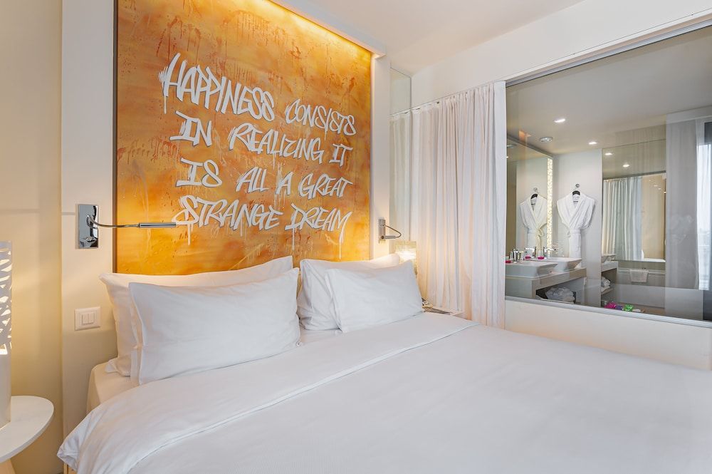 undefined Hotel N'vY 6