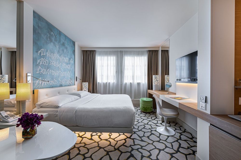 undefined Hotel N'vY 2