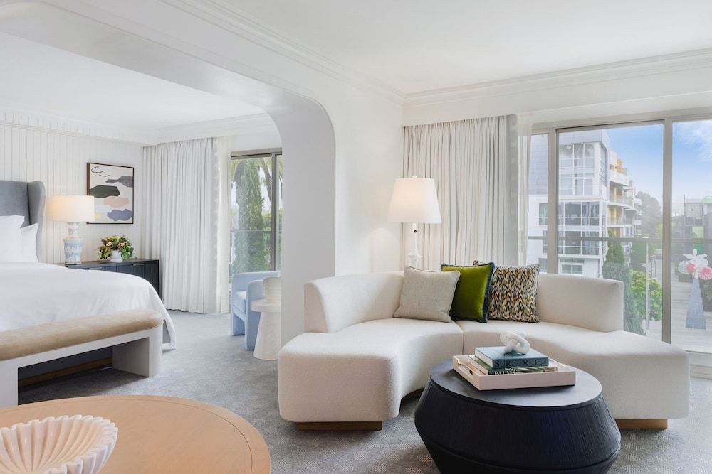 Regent Santa Monica Beach Suite, 1 Bedroom, Mobility Accessible, City View (Accessible Shower) 5