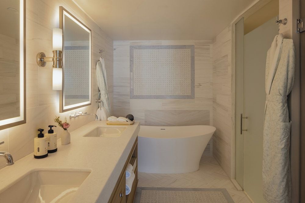 Regent Santa Monica Beach Suite, 2 Bedrooms, Patio (Private Patio, Firepit) 4