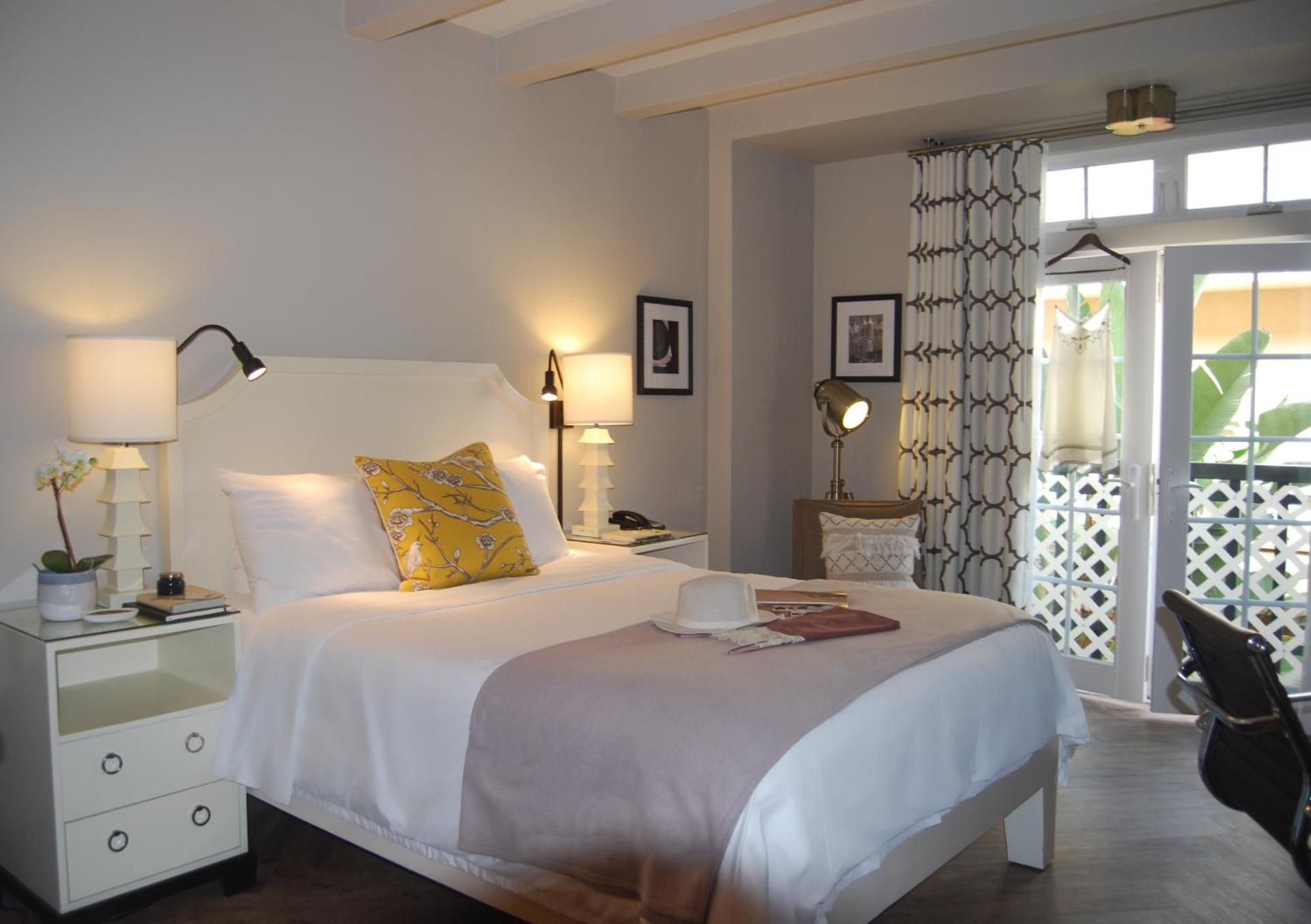 undefined Hollywood Hotel 3