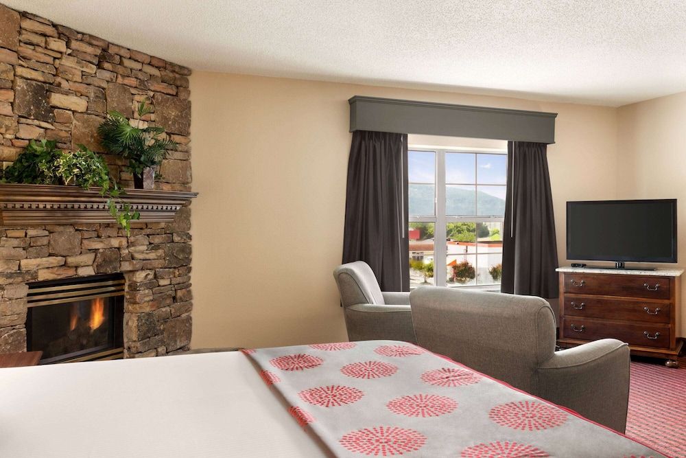 Studio Suite, 1 King Bed, Non Smoking