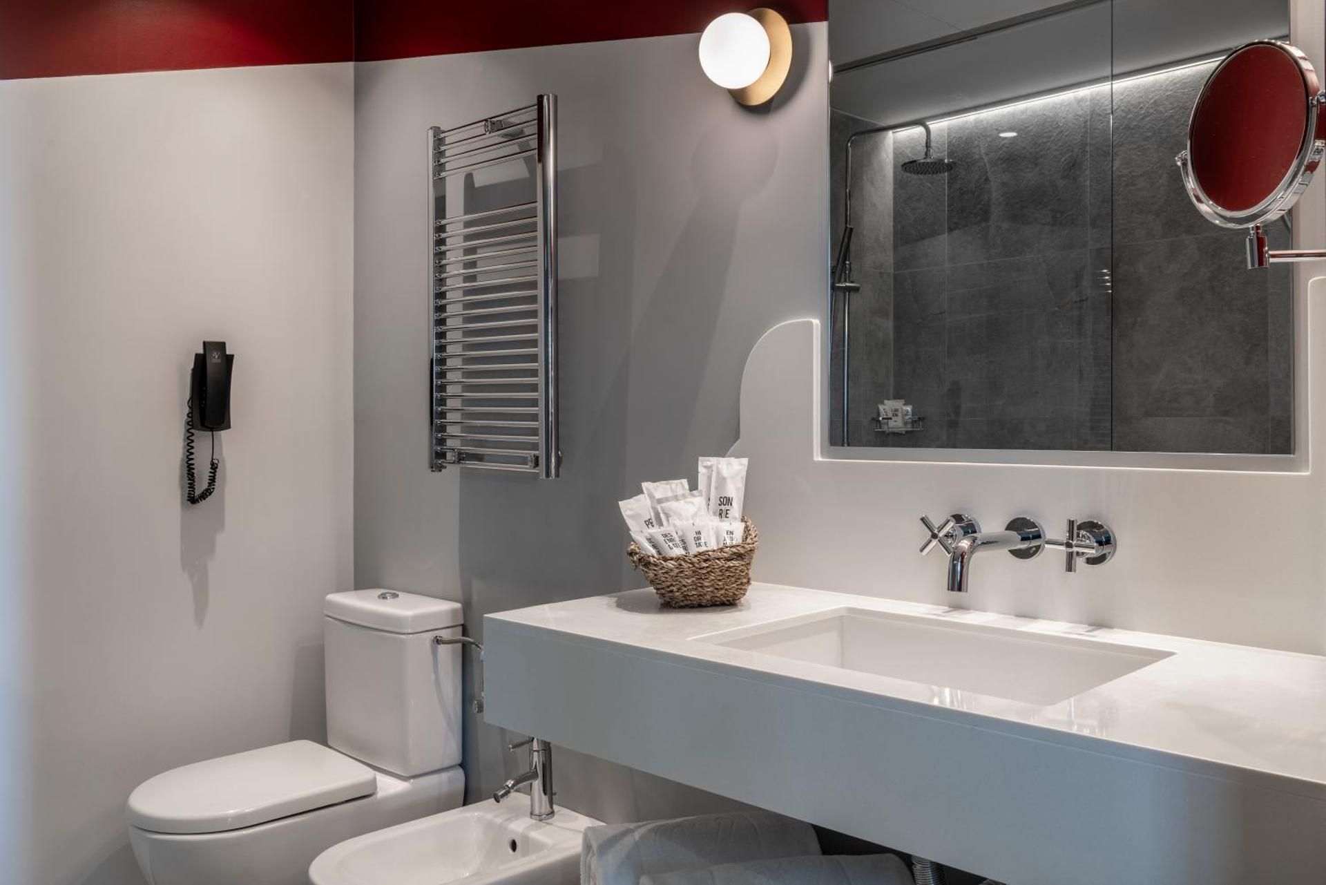 undefined Hotel Vincci Capitol 9