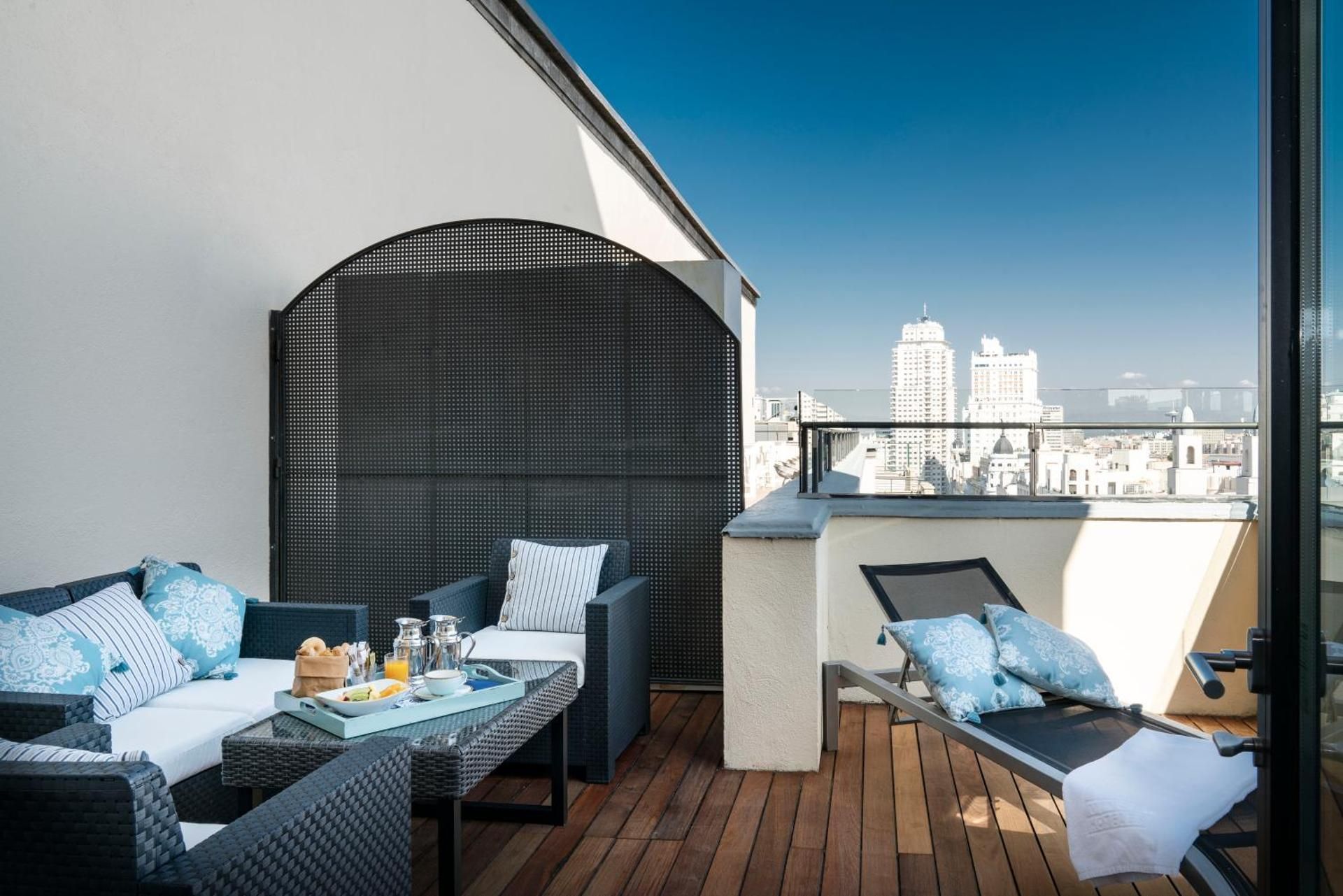 undefined Hotel Vincci Capitol 8