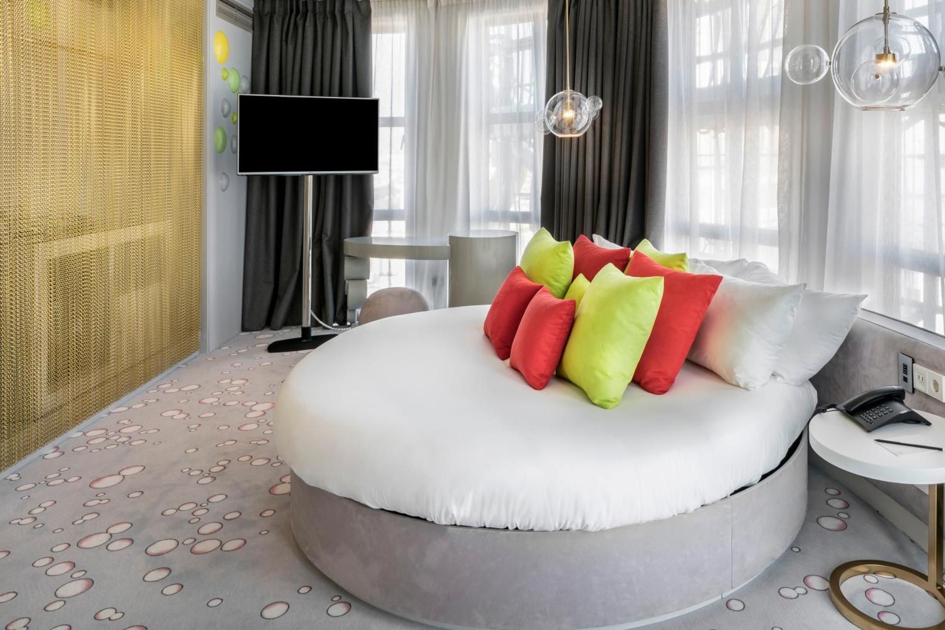 undefined Hotel Vincci Capitol 10