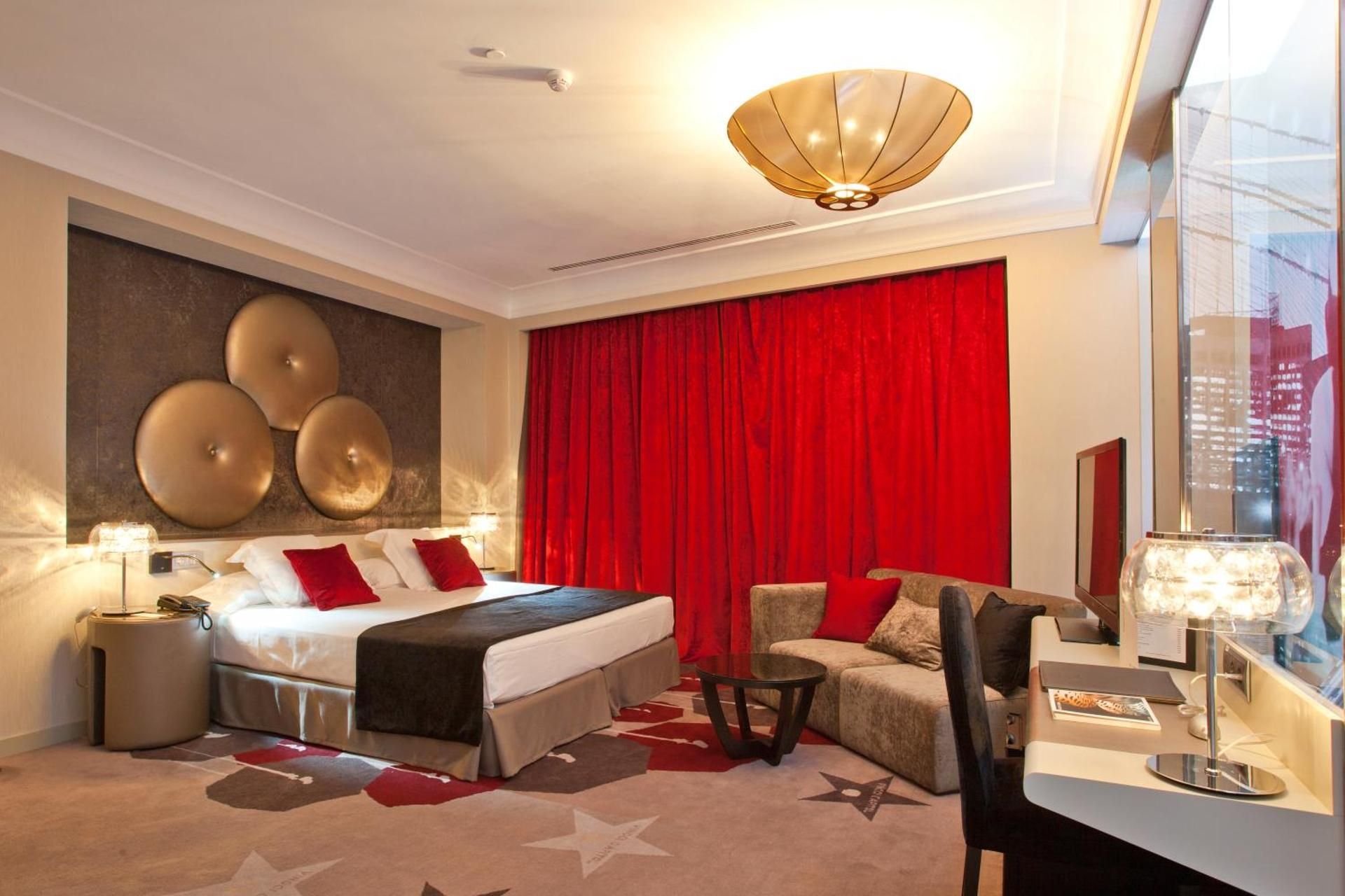 undefined Hotel Vincci Capitol 7