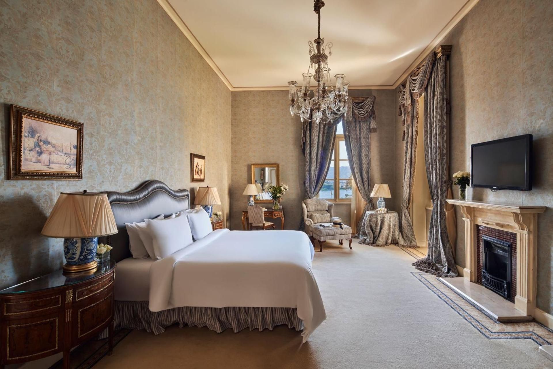 Imperial King Suite with Balcony and View