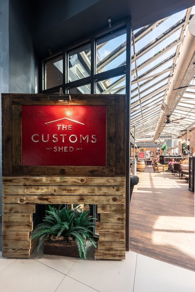 undefined Novotel Cardiff Centre 5