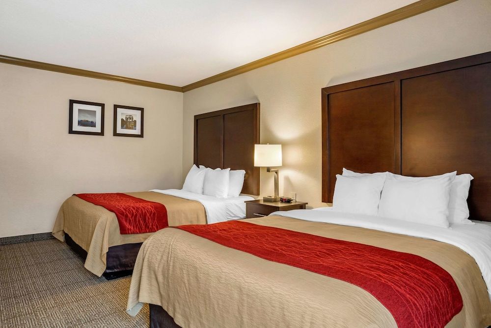 Standard Room, 2 Queen Beds, Non Smoking