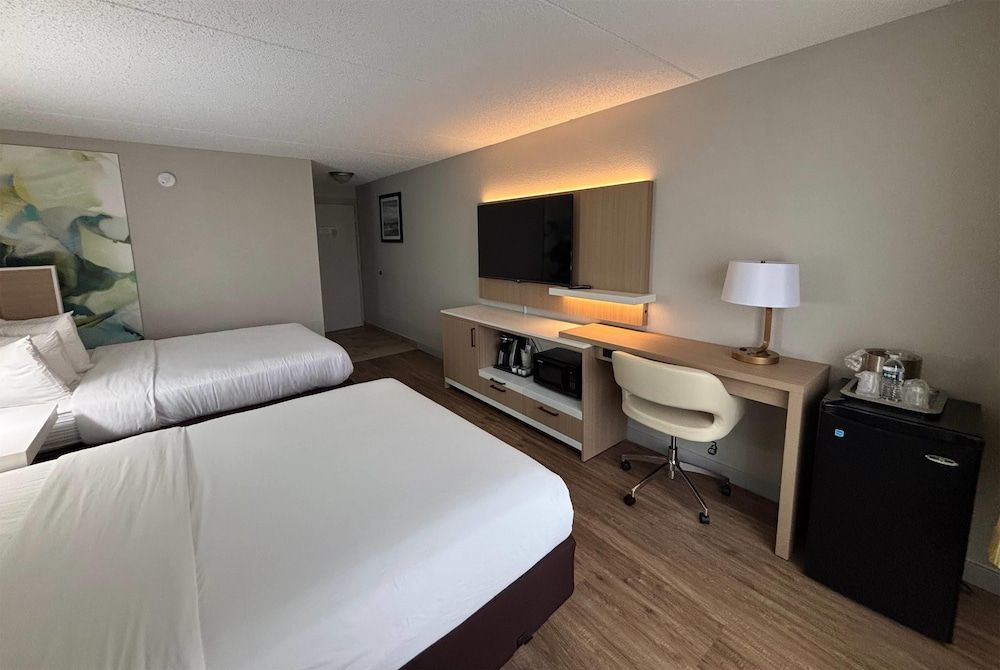 Room, 2 Queen Beds, Non Smoking, Tower