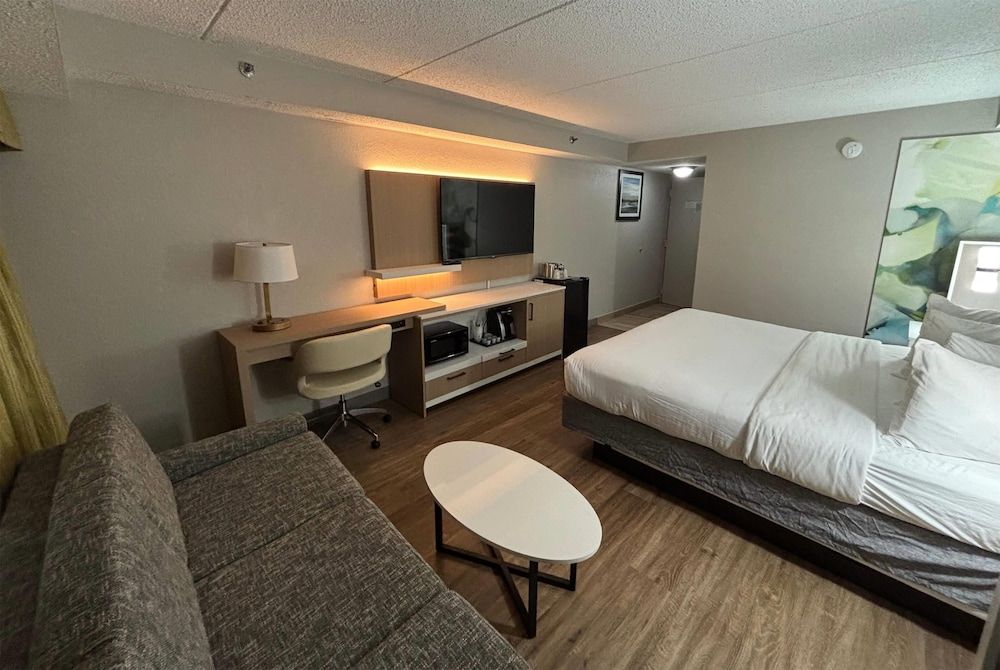Room, 1 King Bed with Sofa bed, Non Smoking, Tower