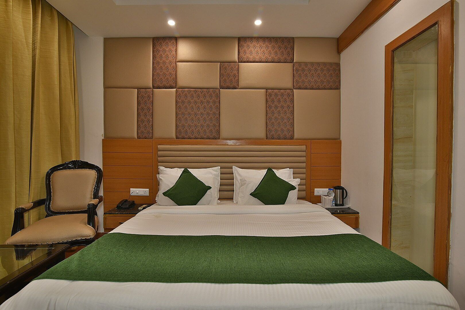 DLS Highland Resort and Spa Deluxe Room 2