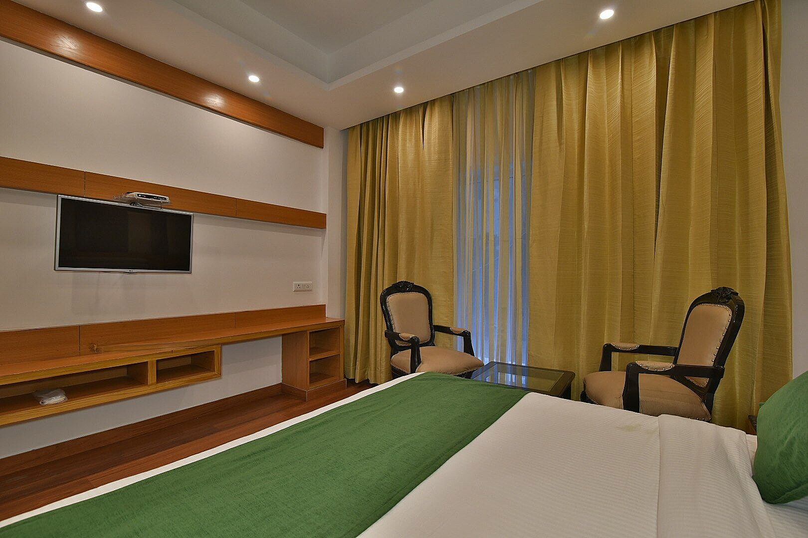 DLS Highland Resort and Spa Deluxe Room 6